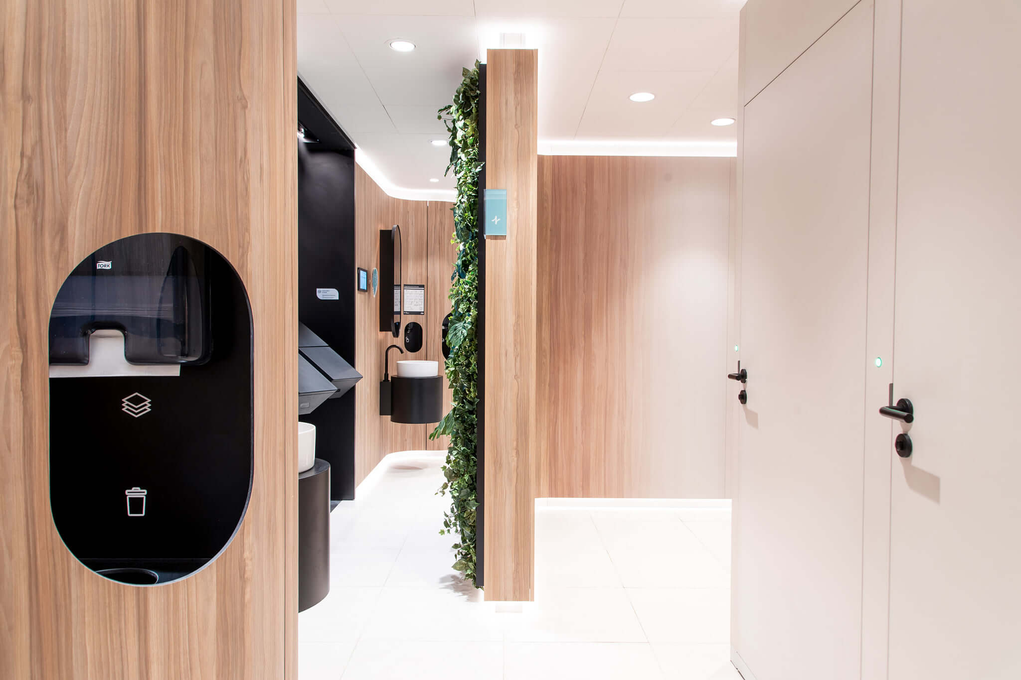 Туалет One Hundred Restroom на Total Netherland