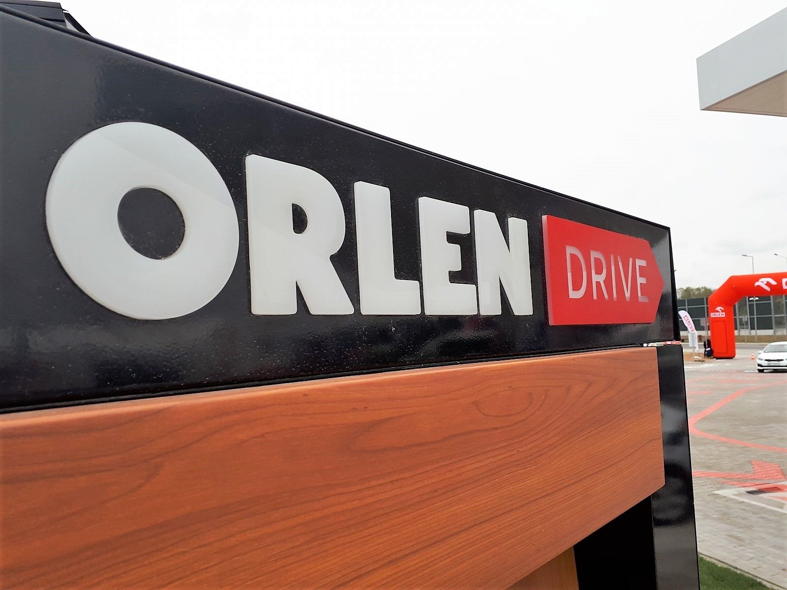 Автозаправочный комплекс ORLEN в формате Orlen Drive с автораздача