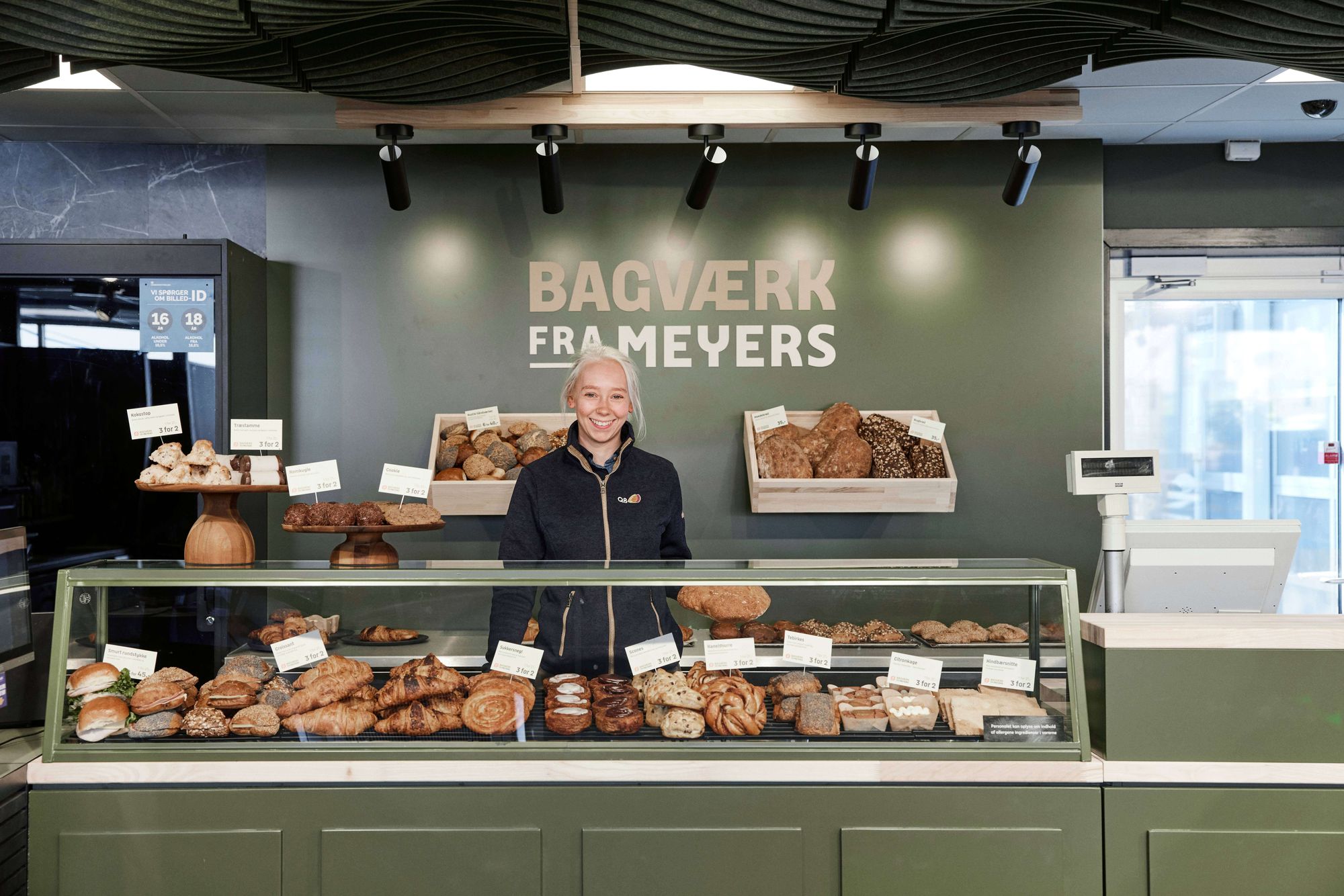 Высококачественная органическая выпечка пекарня Meyers на АЗС Q8 (Дания)
