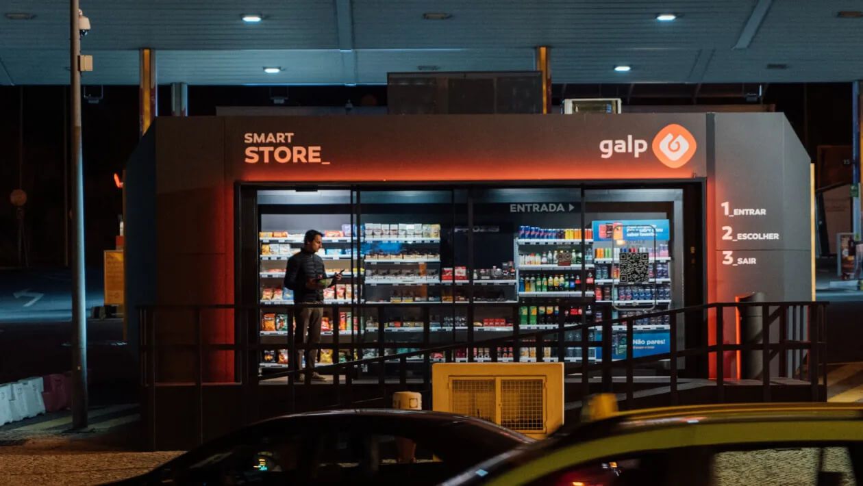 Полностью автоматизированный магазин на АЗС Galp в Лиссабоне (Португалия)