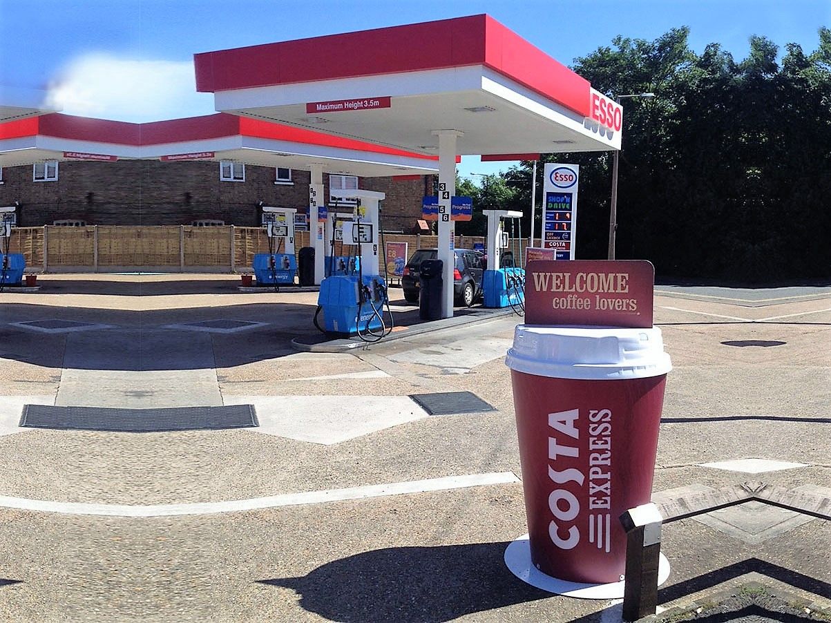 Кофейные автоматы Costa Express установленные на АЗС обеспечили рост продаж на 6,7%