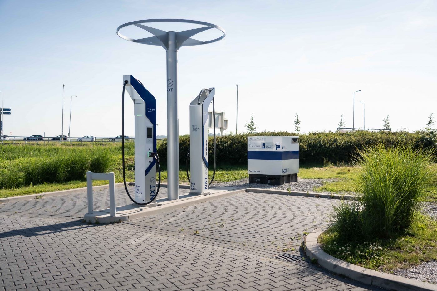 Зарядная станция для электромобилей NXT Mobility (Нидерланды) с инновационной технологией NXT ChargeBox
