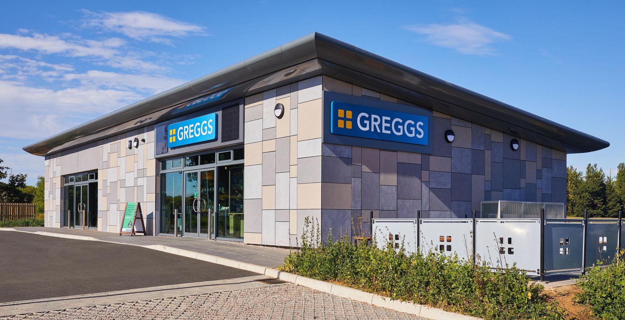 Первый эко-магазин Greggs для тестирования инициатив в области устойчивого развития