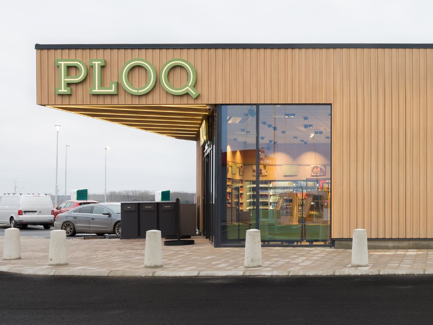 Концепция магазина PLOQ на АЗС St1 (Швеция)