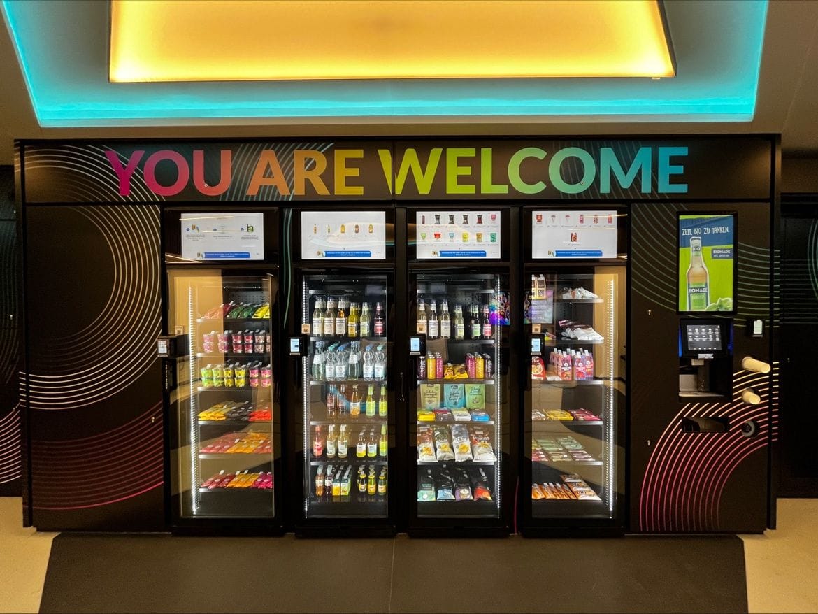  Широкий выбор продуктов в торговых автоматах bk World Lounge Lindau