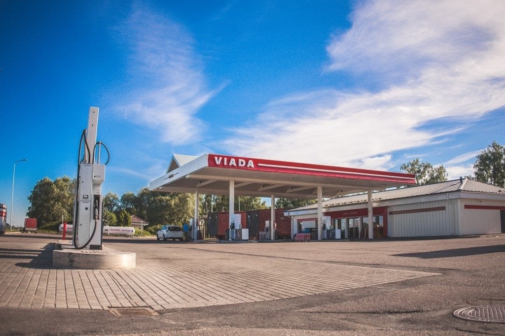 Топливная компания Viada ребрендирует АЗС Lukoil