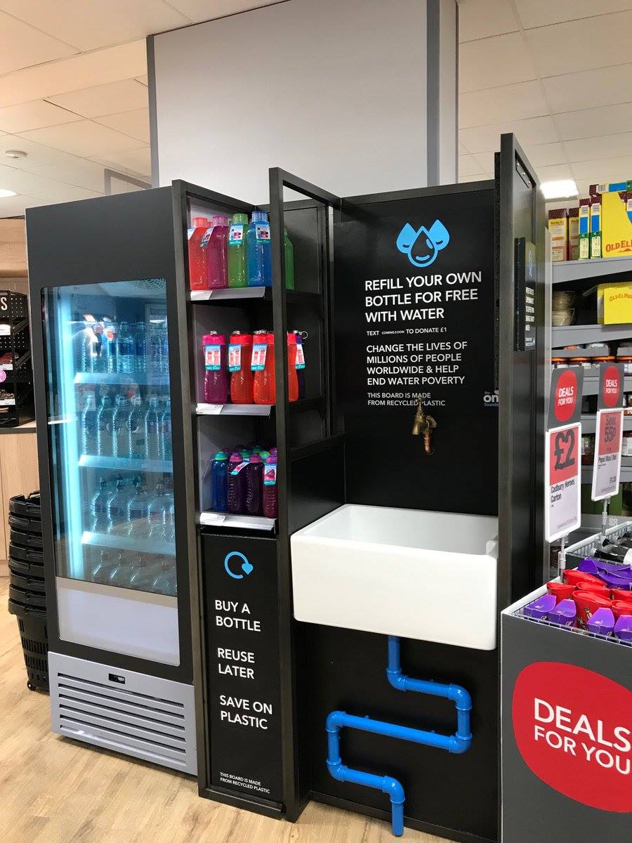 Наполни свою бутылку водой и откажись от одноразового пластика