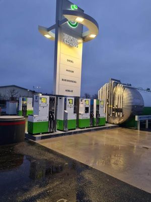 100% биотопливо от Biofuel Express для грузового транспорта и автобусов
