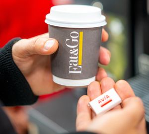 Свежесваренный кофе с сертификатом Fairtrade теперь на AVIA