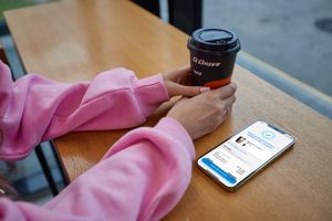 Сеть АЗС «Газпромнефть» запустила оплату кофе в мобильном приложении