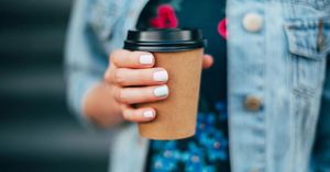 Две трети потребителей не поддерживают запрет на одноразовые кофейные чашки