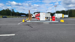 Три мегаваттных зарядных станции Circle K в Швеции за три недели