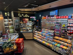 Лучшая в Германии кассовая зона в небольшом магазине на АЗС