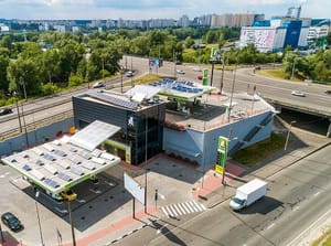 Сеть ОККО открыла самый высокий автозаправочный комплекс в Украине