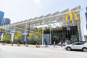 Новый флагманский ресторан McDonald's в Чикаго