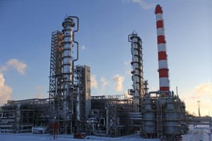 Роснефть выпустила первую партию высокооктанового бензина АИ-100