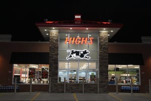 Открыт новый магазин High's Dairy Stores в США