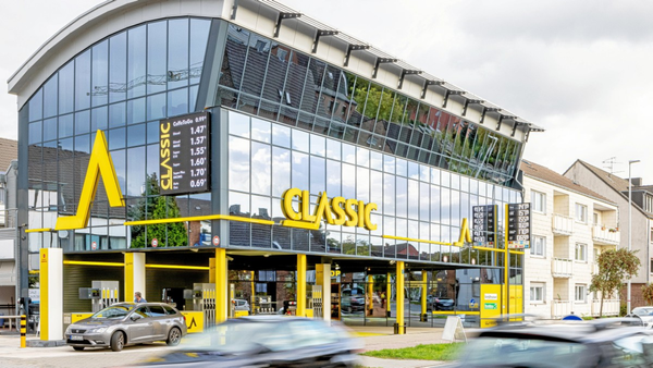 Под одной крышей с АЗС CLASSIC