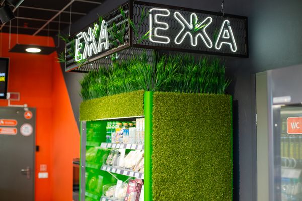 Новый формат еды на заправке в Беларуси – сеть АЗС А-100 запустила проект «Смачна, як дома»