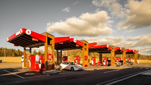 Circle K запускает следующий этап электрификации — открывается зарядная станция на 1000 кВт