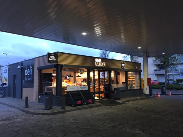 Запущен онлайн-сервис по доставке еды с автозаправочных станций в Нидерландах