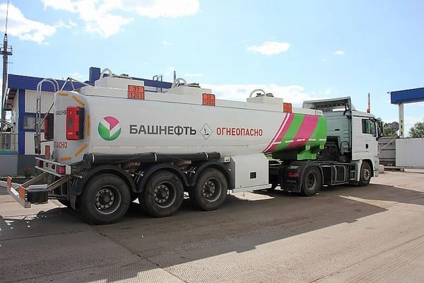 "Роснефть" приступила к выпуску и реализации бензинов Евро 6